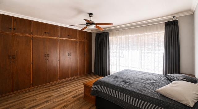 4 Bedroom Property for Sale in Pellissier Free State